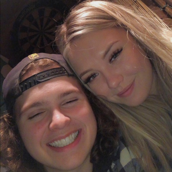 Meet your Posher, Erin - Picture 1 of 1